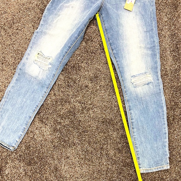 Noisy May Lucy Jeans - Picture 8 of 9